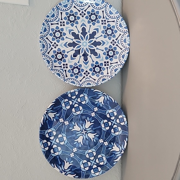 Rachel Roy Blue Floral MELAMINE Dinner Plates Set of 4 - Picture 3 of 3